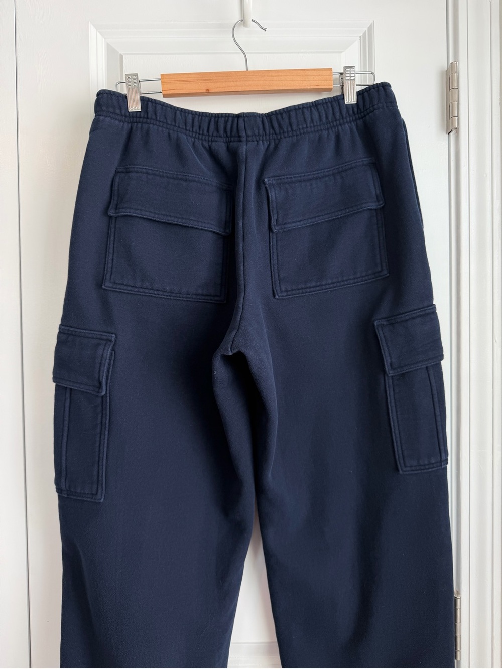 Aritzia Women’s Cozy Sweatfleece Mega Cargo Sweatpant Admiral Blue Size Large - Picture 5 of 10